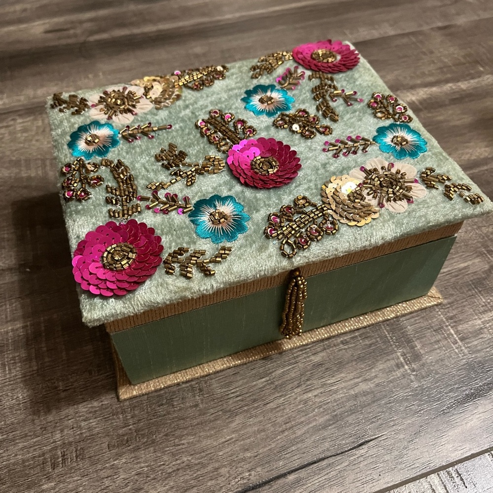Beaded Jewelry/Trinket Box